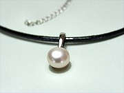 Halsband mit Zuchtperle von Aperlea