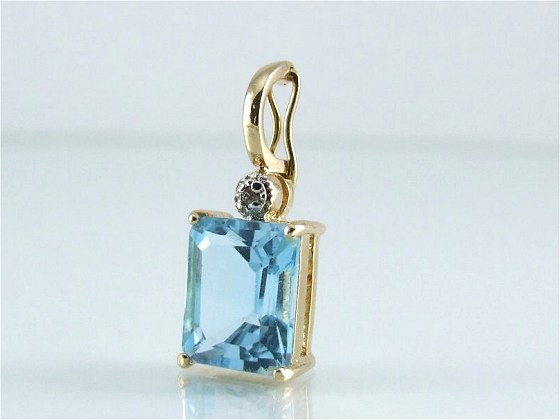 Clip Anhänger von Aperlea