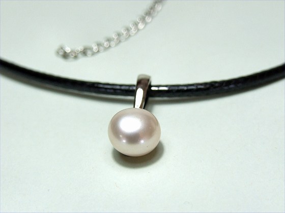 Halsband mit Zuchtperle von Aperlea