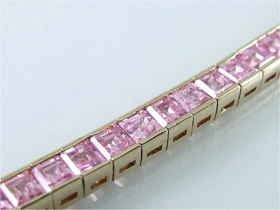 pinkes Armband von Aperlea
