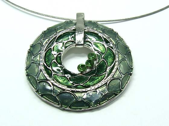 Halsreif mit großem Anhänger von Aperlea